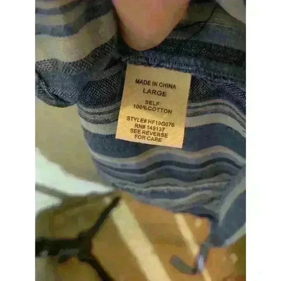 Fashion on Earth Cropped Wrap Top, size L - Picture 7 of 8